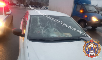 В Туле иномарка сбила пешехода на улице Демидовская плотина