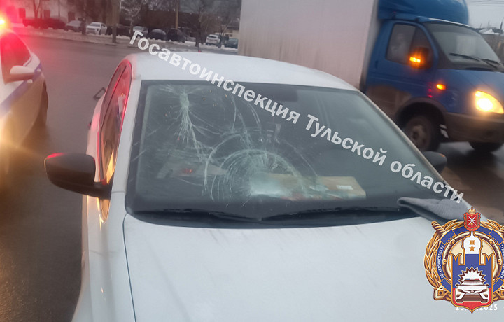 В Туле иномарка сбила пешехода на улице Демидовская плотина