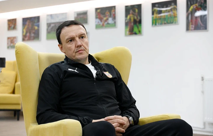 О возвращении Ткачева, успехах Джонатана и Кокарева и целях «Арсенала»: интервью с Александром Сторожуком