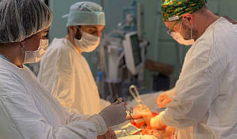 В Туле врачи впервые удалили огромную опухоль лапароскопическим методом