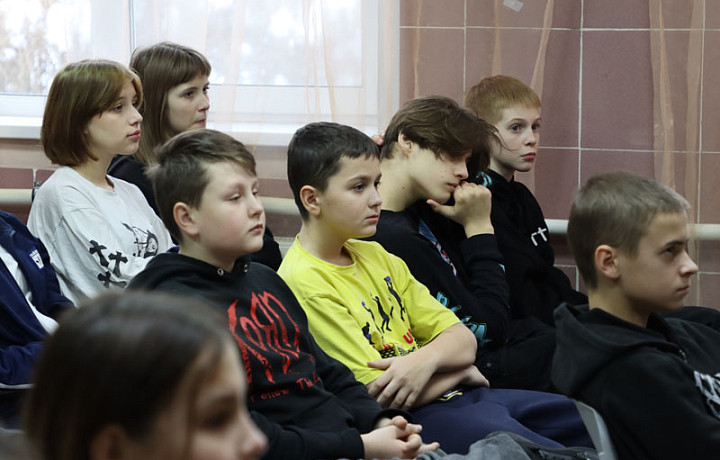 Депутаты тульской Облдумы навестили белгородских детей в оздоровительном лагере