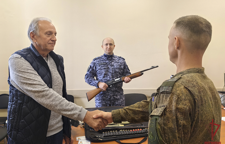 Туляк передал в зону СВО 32 единицы оружия