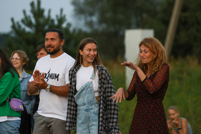 Фоторепортаж: как проходит MaxiCamp от радио Maximum и ГК Медиа Траст