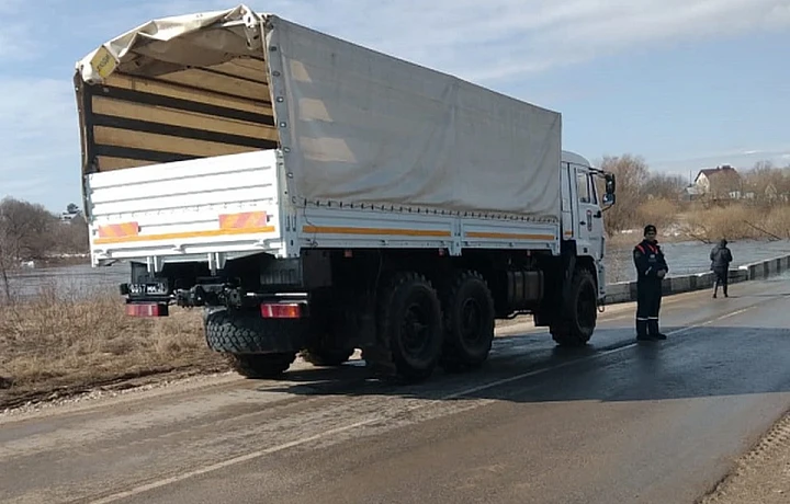 В Щёкинском районе Тульской области была организована переправа из-за подтопления моста