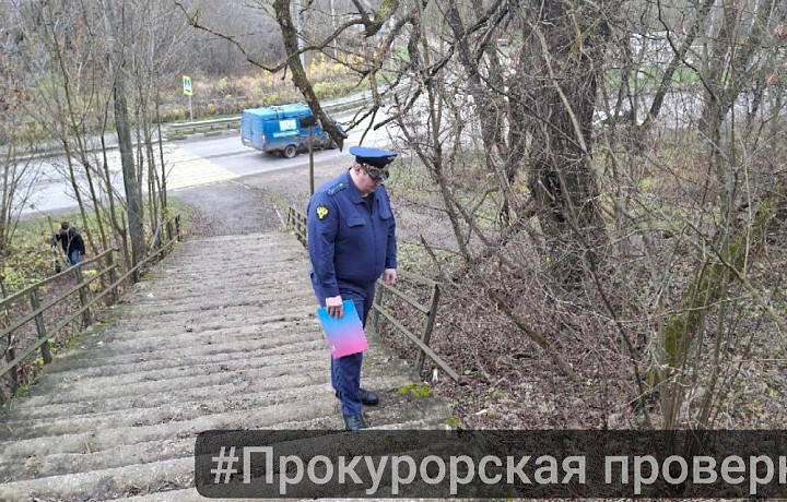 В Алексине обнаружили опасные пешеходные дорожки