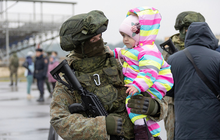«Мы вас любим и ждем»: Мобилизованные туляки отправились из Рязанской области в зону СВО