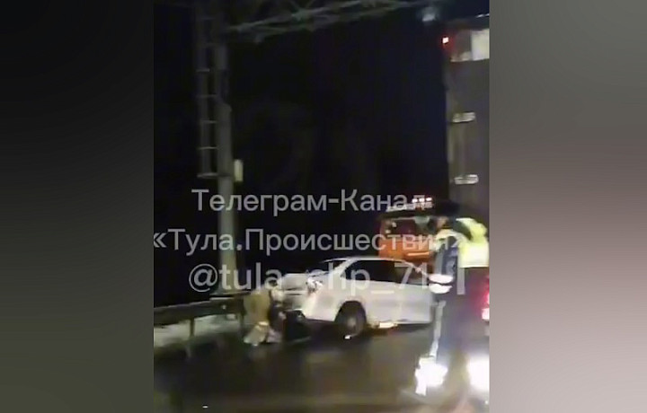 Стали известны подробности ДТП с участием двух фур и Lada на трассе М-2 под Тулой