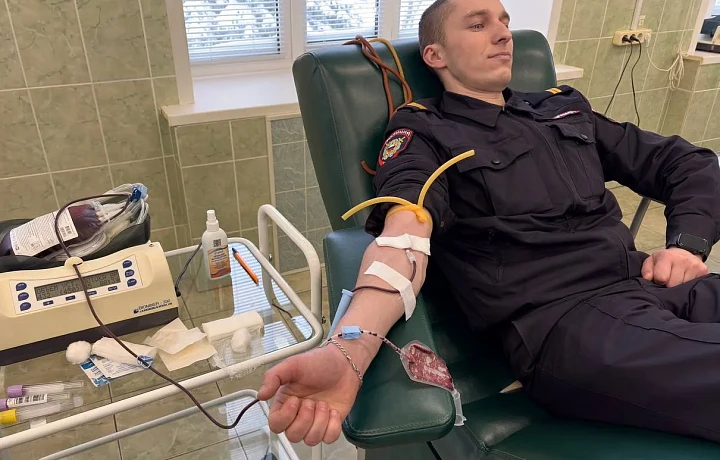 Тульские полицейские стали донорами крови