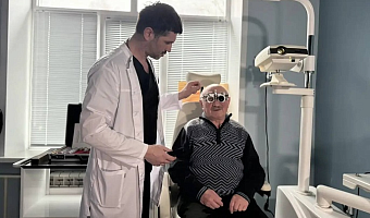 Тульские хирурги вернули мужчине зрение спустя 40 лет после травмы