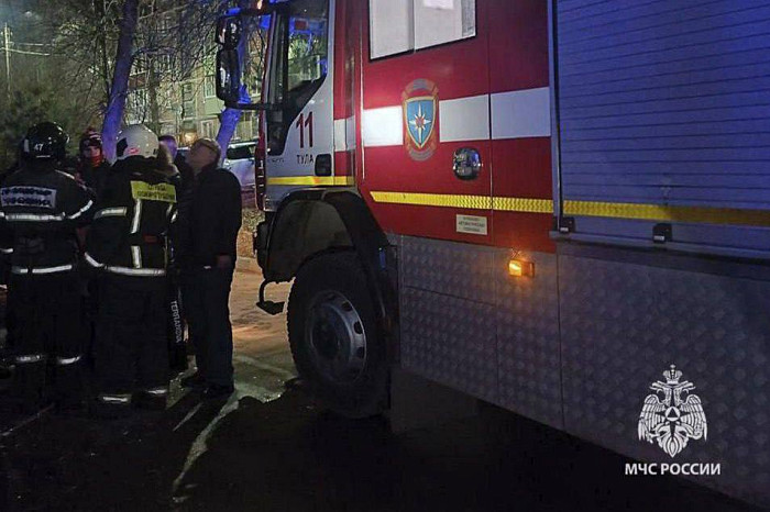 В Туле эвакуировали восемь человек из загоревшегося дома в Малых Гончарах