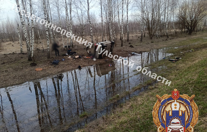 Водитель «ВАЗа» получил травмы, вылетев в кювет в Веневском районе