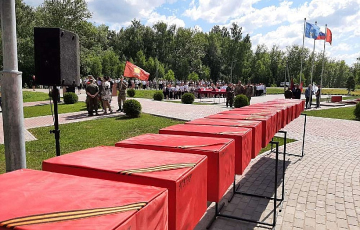 В Арсеньевском районе перезахоронили останки 60 бойцов Красной армии