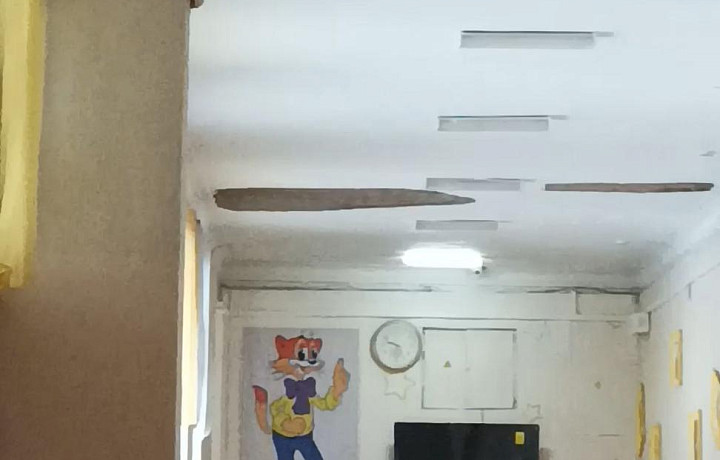 В одной из новомосковских школ обвалился потолок