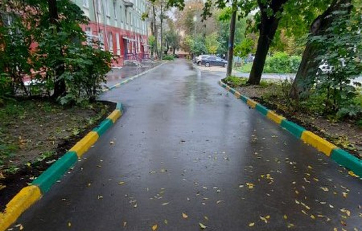 На улице Чаплыгина в Туле благоустроили двор по ФСГС