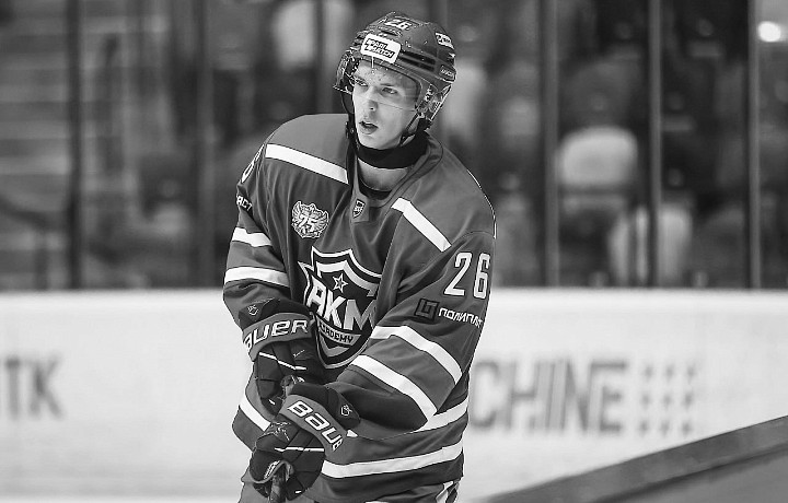 Экс-защитник тульского АКМ погиб, выпав с шестого этажа в Москве