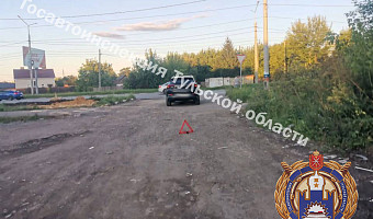 В Новомосковске водитель Buick сбила девочку на электросамокате