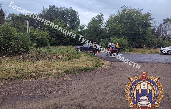Подросток на мопеде пострадала при столкновении с Mitsubishi в Куркино