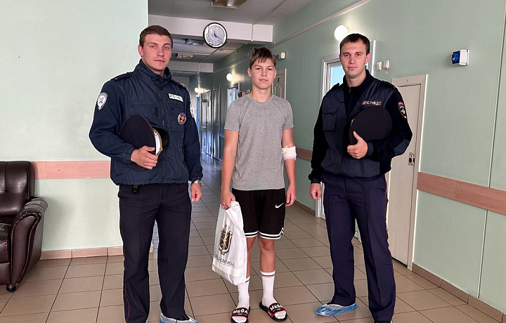 Инспекторы ДПС помогли юному алексинцу, которому требовалась экстренная медпомощь