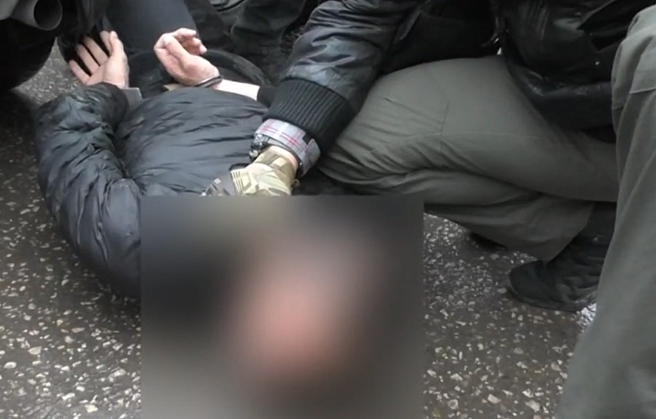 В Тульской области уроженец Закавказья обманул женщину под видом помощи ее мужу на СВО: мужчина задержан ФСБ