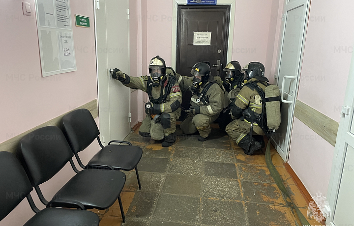 Пожарные провели учения в Кимовской центральной районной больнице