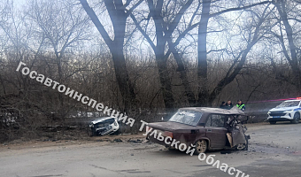 В Новомосковске водитель Haval при обгоне врезался в «ВАЗ» на встречке