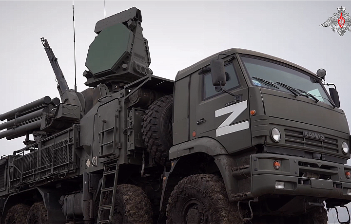 Оператор тульского ЗРПК «Панцирь-С1» рассказал о работе своего расчета в зоне СВО