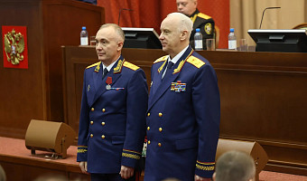 Глава тульского СК Усов получил государственную награду