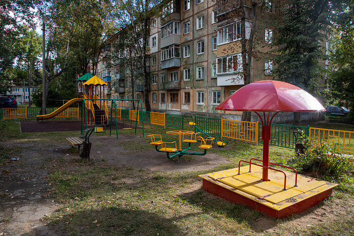 Пример и гордость: как и почему жители Тулы самостоятельно благоустраивают свой двор