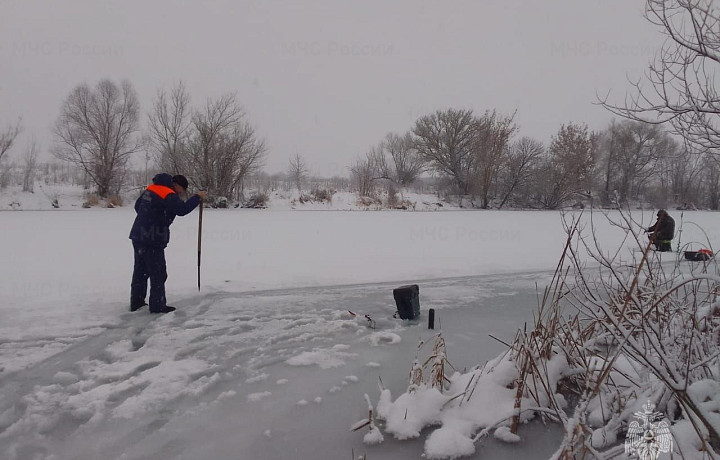Тульские инспекторы ГИМС напомнили об опасности тонкого льда