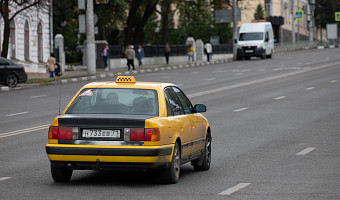 До конца года цены на такси вырастут на 10%. Почему в Туле подорожало такси – объяснил эксперт