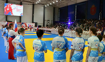 Школьная лига дзюдо в Туле и награждение фигуристок в Новомосковске: как отметили спортсменов на федеральном уровне