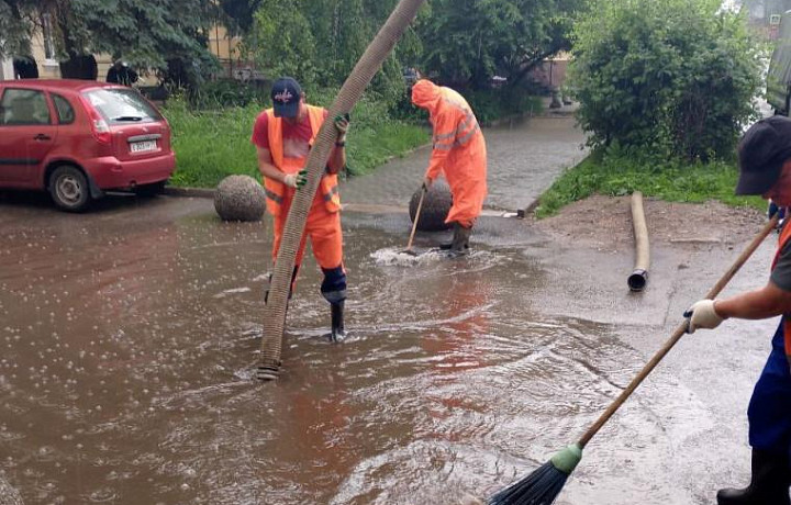 Илья Беспалов о ликвидации последствий ливня: Все сотрудники администрации находятся не в кабинетах, а на улицах Тулы