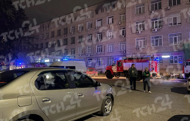 Из горящего здания на улице Болдина в Туле спасены два человека
