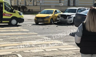 На Красноармейском проспекте в Туле произошло ДТП