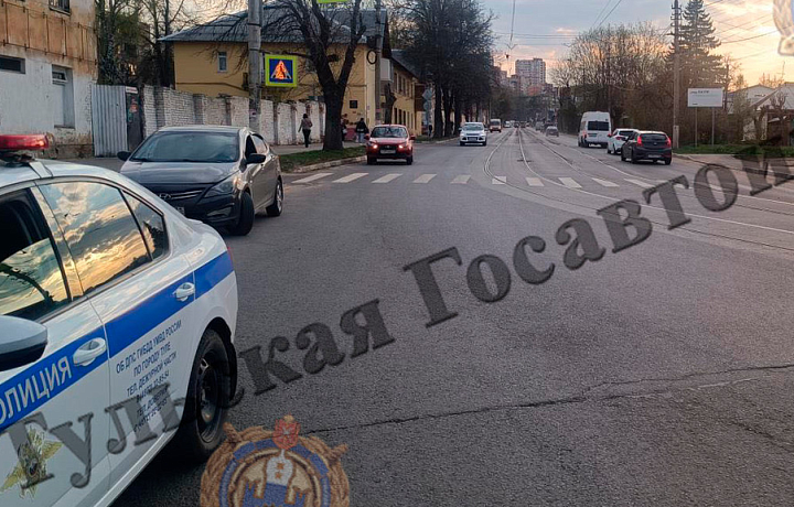 В Туле на улице Кауля водитель сбил ребенка на самокате