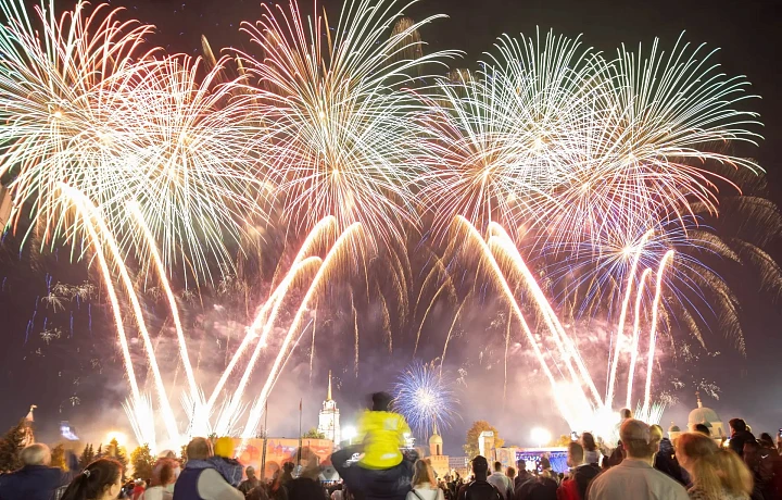 В Туле не отменят праздничный салют на День Победы