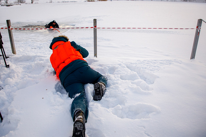 Тульские спасатели провели тренировку по спасению людей из водоемов
