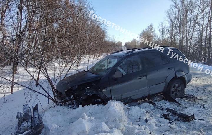 Два человека попали в больницу после ДТП на трассе М-2 «Крым» в Чернском районе
