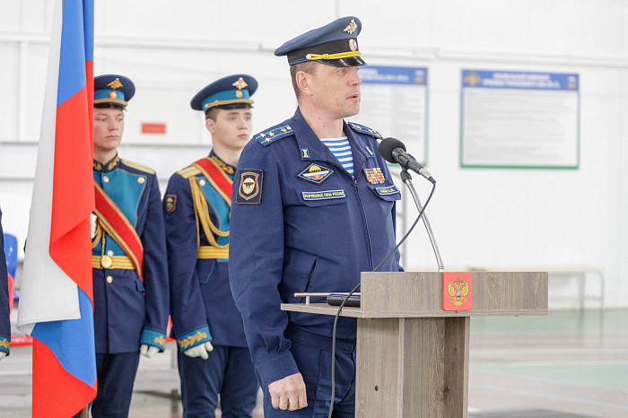 Мобилизованным тулякам вручили боевое оружие