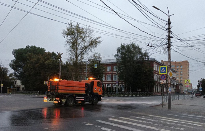 44 кубометра смета убрали за сутки с улиц Тулы