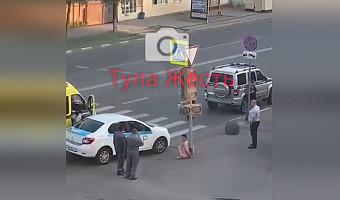 В Туле на улице Болдина обнаружили голого мужчину, привязанного к столбу