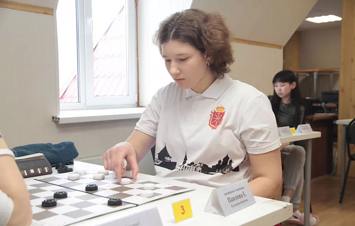 Тулячка Елизавета Павлова вошла в ТОП-5 на первенстве России по шашкам среди глухих