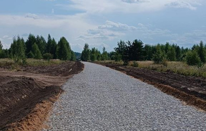 В Ясногорском районе ремонтируют дорогу в деревне Федоровка