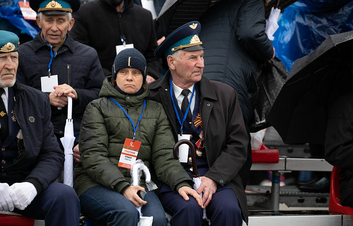 Истории живых легенд: Милицейская волна в Туле поздравила ветеранов Великой Отечественной войны