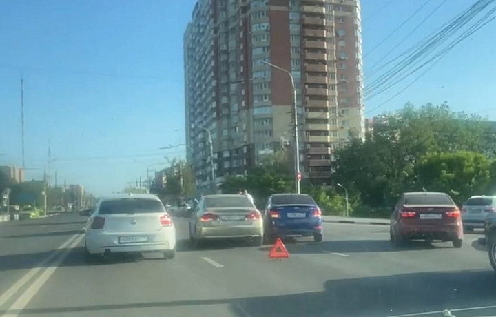 На проспекте Ленина в Туле собралась пробка вечером 30 мая из-за ДТП