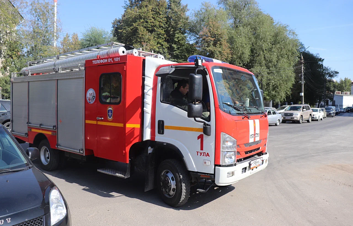Два техногенных пожара потушили спасатели в Тульской области за сутки