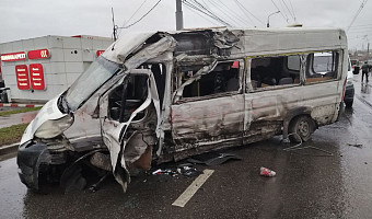 Четверо пострадавших в ДТП с трамваем и маршрутками на мосту в Туле остаются в больницах