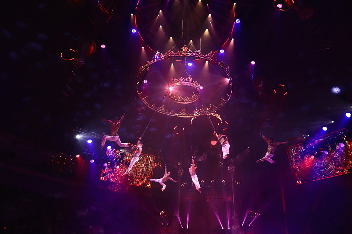 «Доводим каждую деталь до совершенства»: артисты «Королевского цирка» Гии Эрадзе рассказали, как рождается настоящее шоу