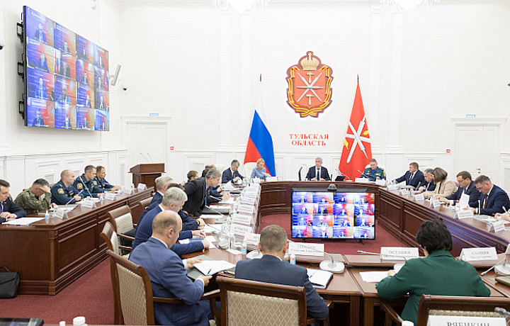 В тульском правительстве обсудили работу системы оповещения об атаках БПЛА и ЧС