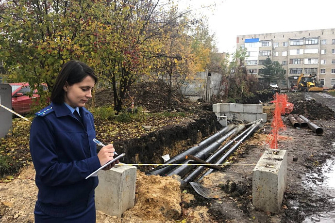 В Новомосковске прокуратура начала проверку из-за жалоб на разрытые трубы отопления